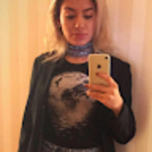 Meet your Posher, Ana